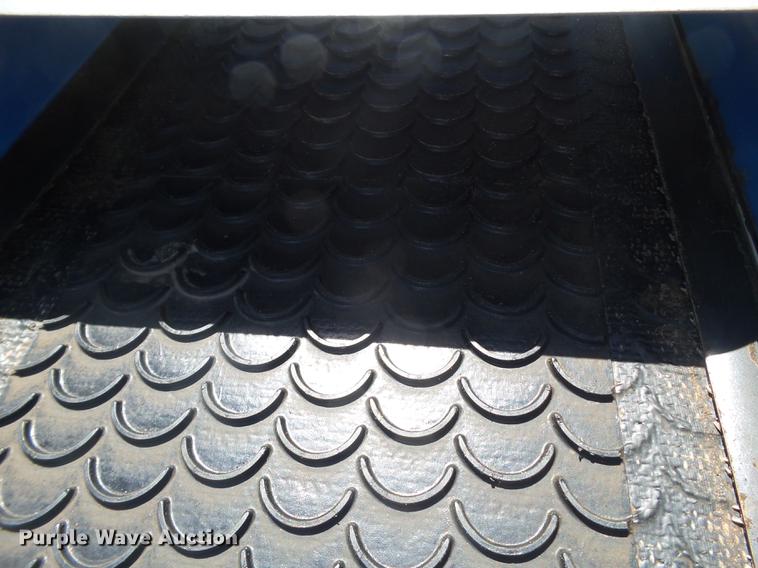 image for item EI9612 2013 Ecolawn ECO 200 applicator