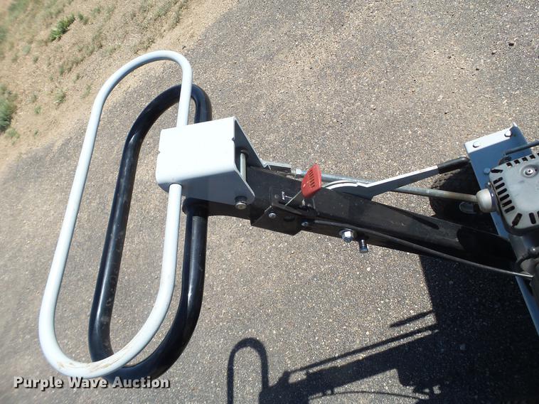 image for item EI9612 2013 Ecolawn ECO 200 applicator