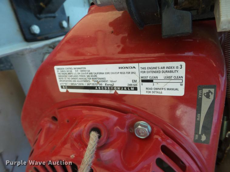 image for item EI9612 2013 Ecolawn ECO 200 applicator