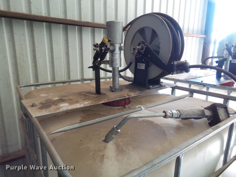 image for item EN9587 Shop oil service and containment system