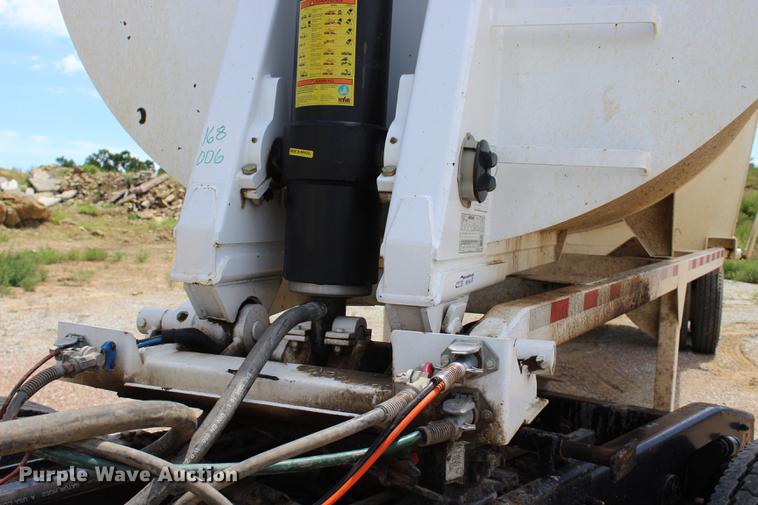 image for item BE9342 2017 Manac end dump trailer