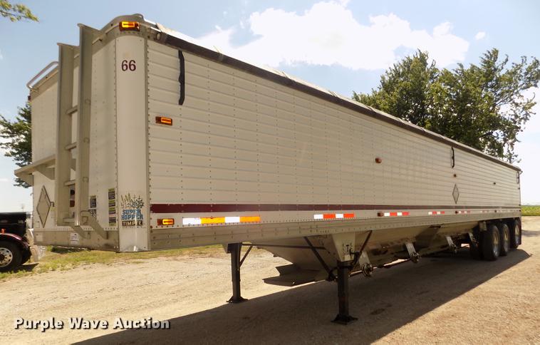 image for item DB8691 2004 Timpte Super Hopper double hopper bottom grain trailer