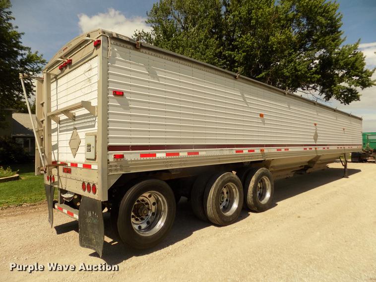 image for item DB8691 2004 Timpte Super Hopper double hopper bottom grain trailer