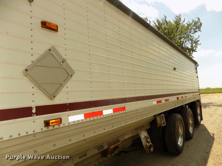 image for item DB8691 2004 Timpte Super Hopper double hopper bottom grain trailer