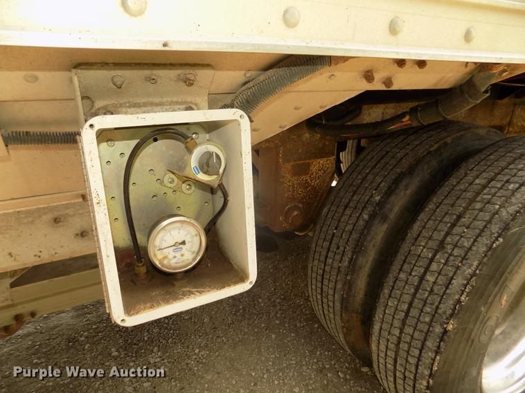 image for item DB8691 2004 Timpte Super Hopper double hopper bottom grain trailer