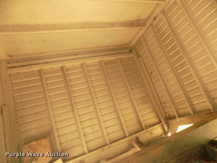 image for item DB8691 2004 Timpte Super Hopper double hopper bottom grain trailer