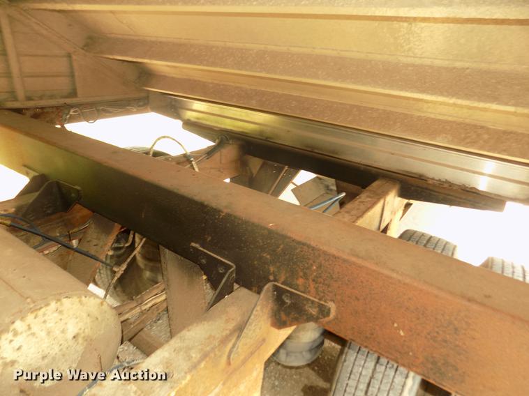 image for item DB8691 2004 Timpte Super Hopper double hopper bottom grain trailer