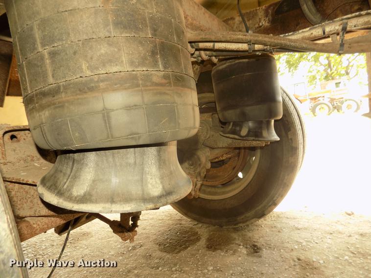 image for item DB8691 2004 Timpte Super Hopper double hopper bottom grain trailer