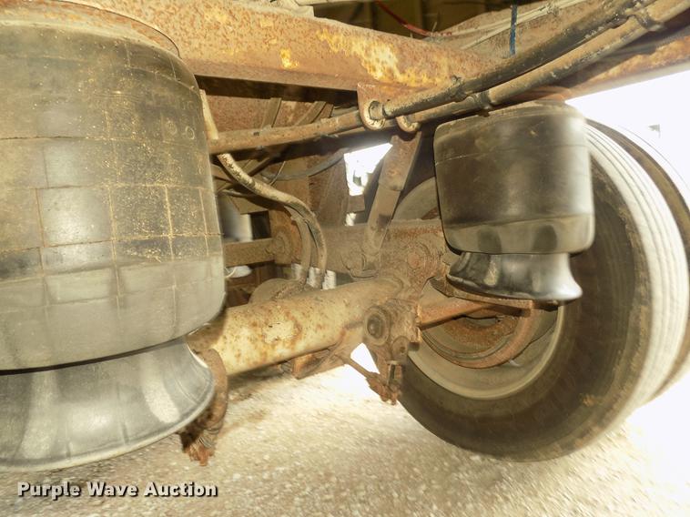 image for item DB8691 2004 Timpte Super Hopper double hopper bottom grain trailer