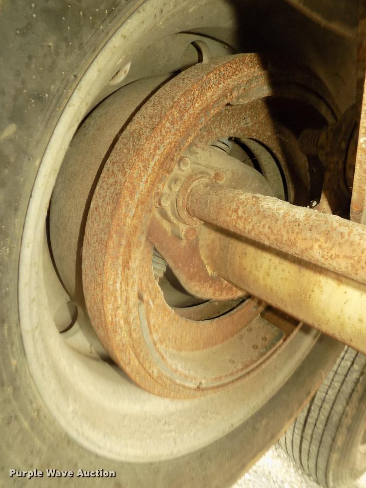 image for item DB8691 2004 Timpte Super Hopper double hopper bottom grain trailer