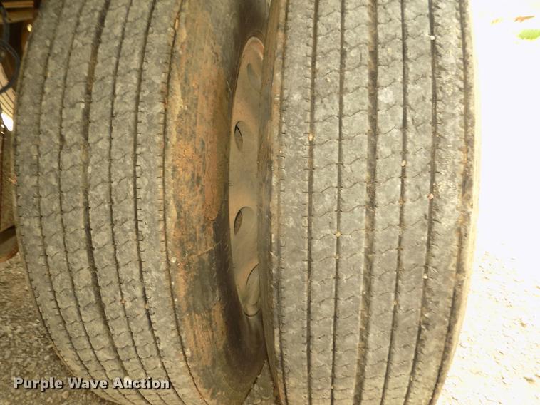 image for item DB8691 2004 Timpte Super Hopper double hopper bottom grain trailer