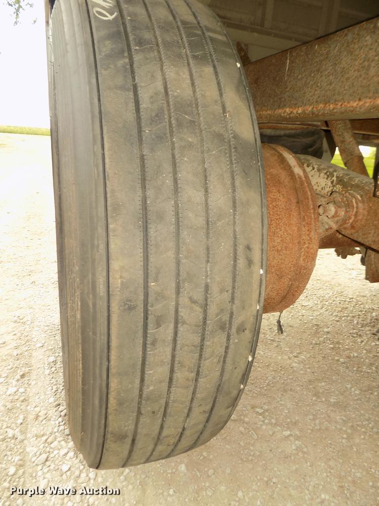 image for item DB8691 2004 Timpte Super Hopper double hopper bottom grain trailer