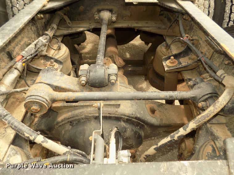 image for item DB8695 1996 Kenworth T800B semi truck