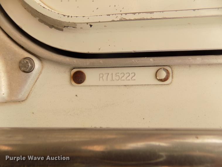 image for item DB8695 1996 Kenworth T800B semi truck