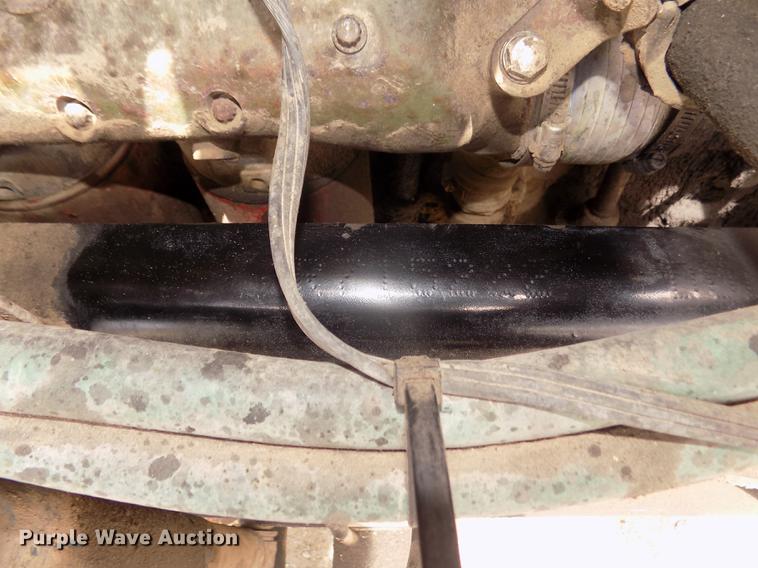 image for item DB8695 1996 Kenworth T800B semi truck