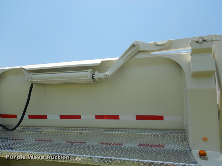 image for item DC5953 2008 Ranco barrel bed end dump trailer