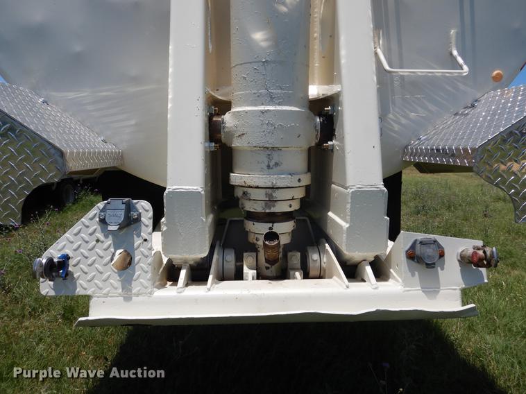 image for item DC5953 2008 Ranco barrel bed end dump trailer