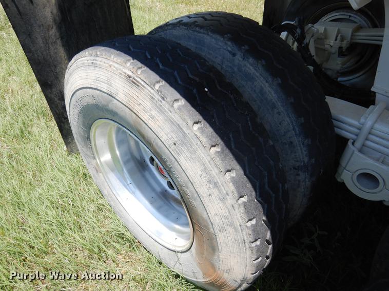 image for item DC5953 2008 Ranco barrel bed end dump trailer