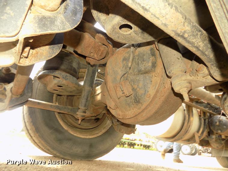 image for item DD2759 1989 Kenworth T400 semi truck