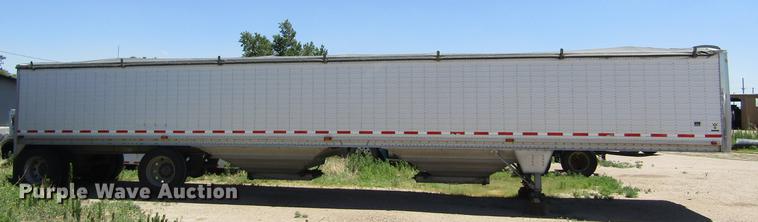 image for item DD5747 2001 Wilson DWH400 double hopper bottom grain trailer