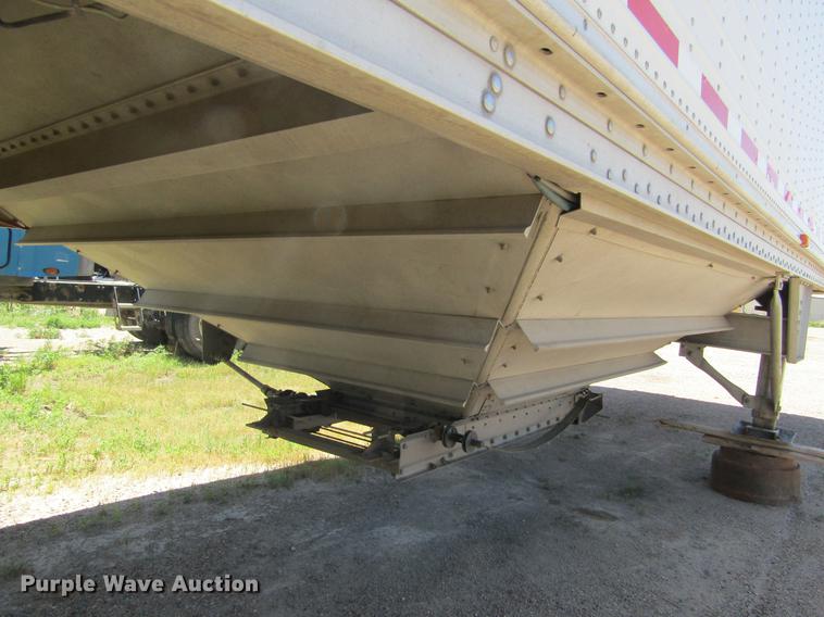 image for item DD5747 2001 Wilson DWH400 double hopper bottom grain trailer