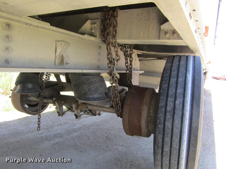 image for item DD5747 2001 Wilson DWH400 double hopper bottom grain trailer