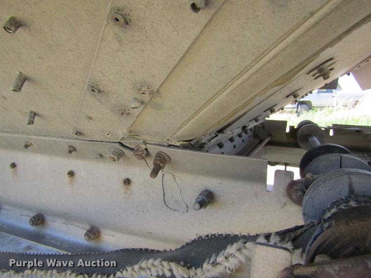 image for item DD5747 2001 Wilson DWH400 double hopper bottom grain trailer