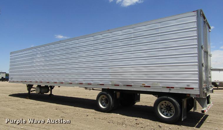 image for item DD5752 2004 Utility 3000R refrigerated van trailer