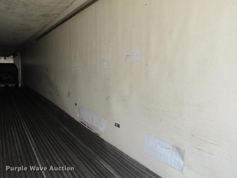 image for item DD5752 2004 Utility 3000R refrigerated van trailer