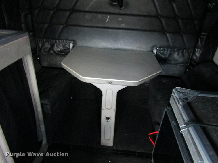 image for item DD8432 2001 Freightliner 48RR94MY semi truck