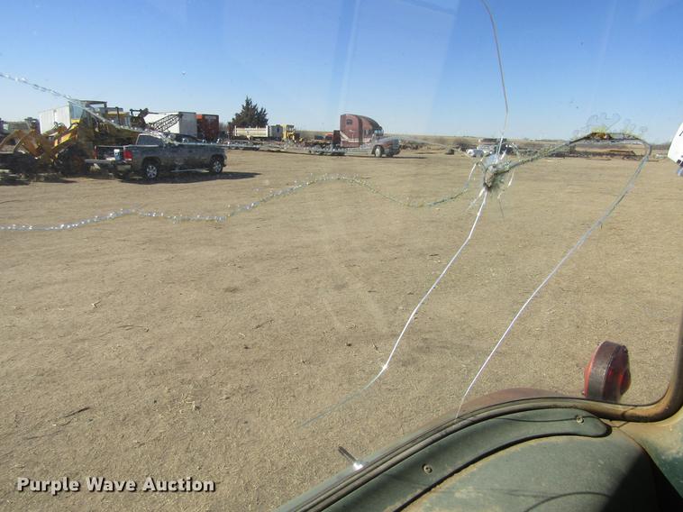 image for item DE6626 1958 Ford 600 truck chassis