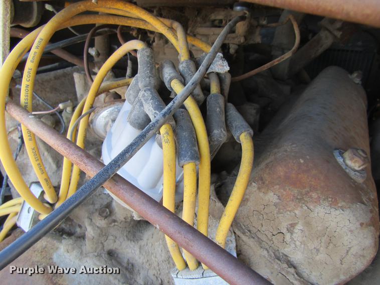 image for item DE6626 1958 Ford 600 truck chassis