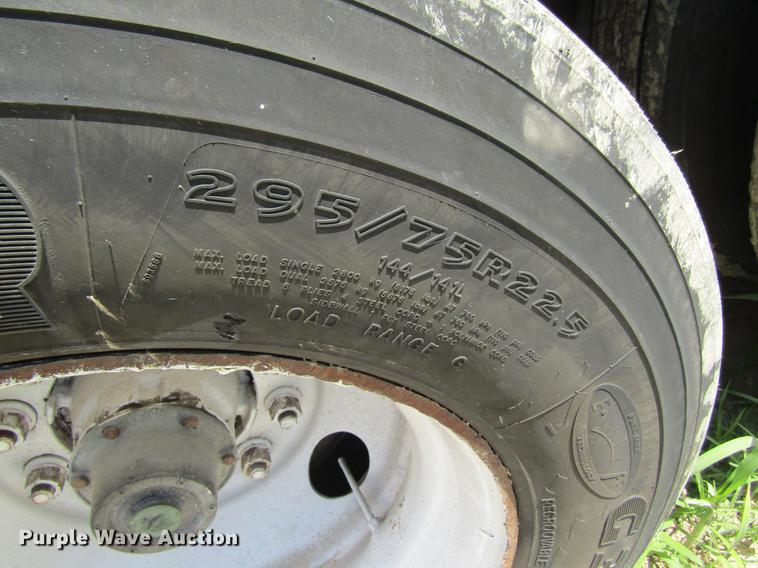 image for item DF3825 1996 Wabash National dry van trailer