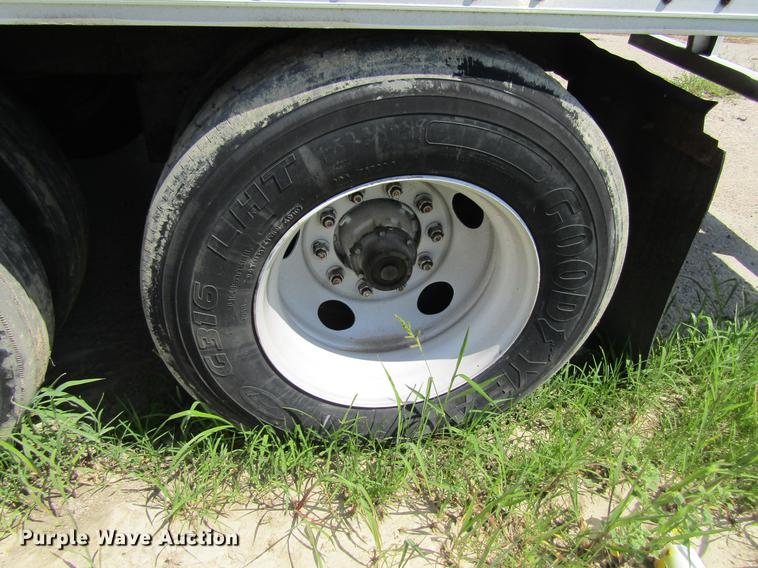 image for item DF3825 1996 Wabash National dry van trailer