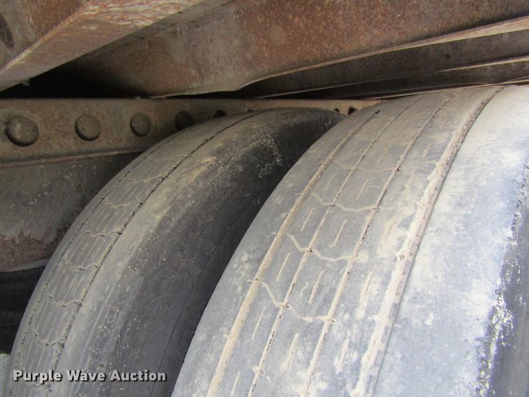 image for item DF3825 1996 Wabash National dry van trailer