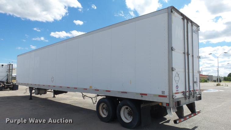 image for item DF4272 2004 Utility 3000R refrigerated van trailer