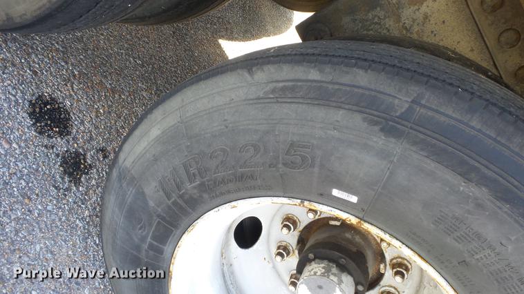 image for item DF4275 1997 Wabash refrigerated van trailer