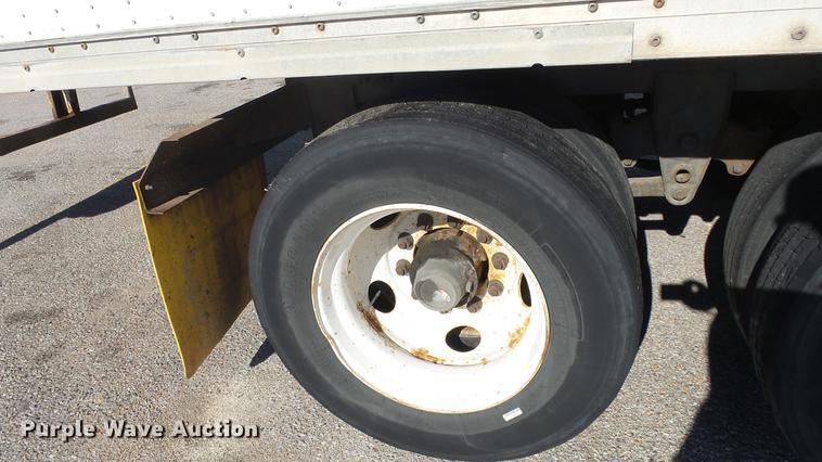 image for item DF4277 2000 Wabash dry van trailer