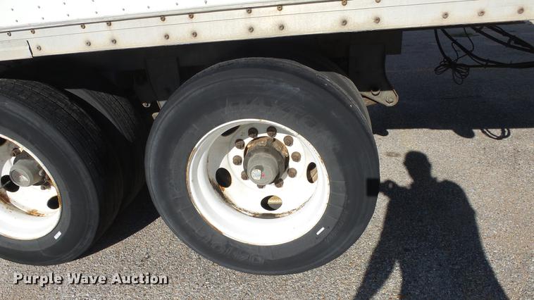 image for item DF4277 2000 Wabash dry van trailer