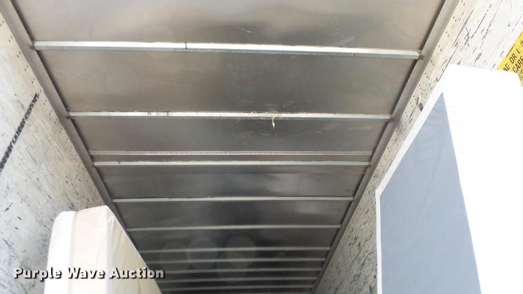 image for item DF4277 2000 Wabash dry van trailer