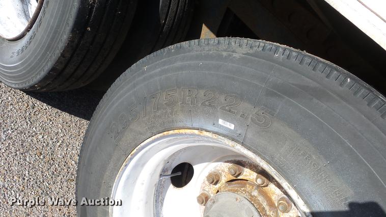 image for item DF4278 2000 Wabash dry van trailer