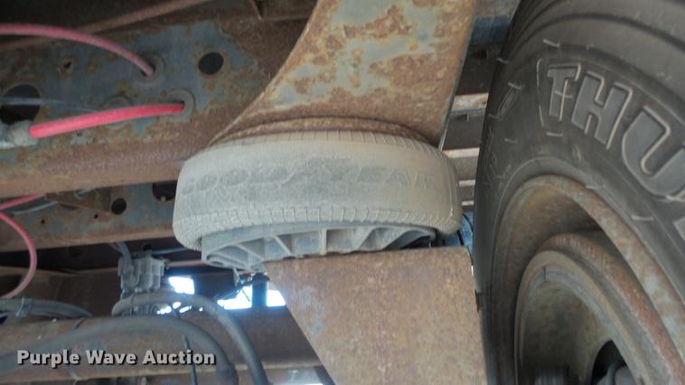 image for item DF4278 2000 Wabash dry van trailer