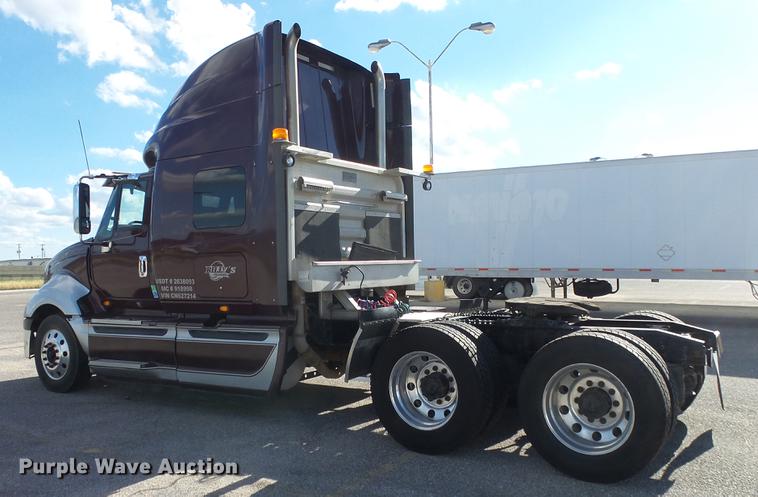 image for item DF4279 2012 International ProStar semi truck