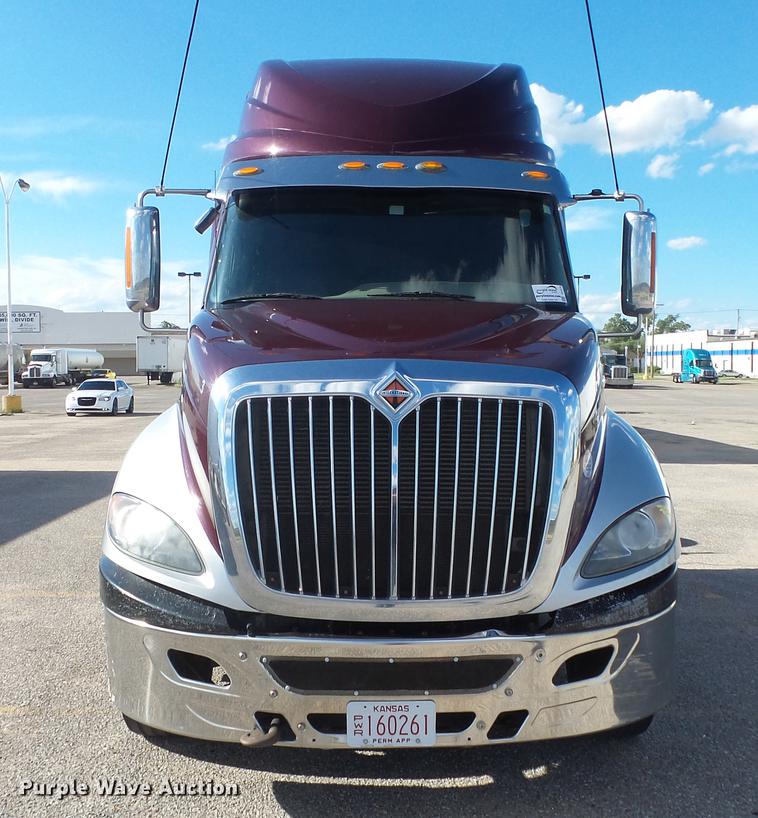 image for item DF4279 2012 International ProStar semi truck