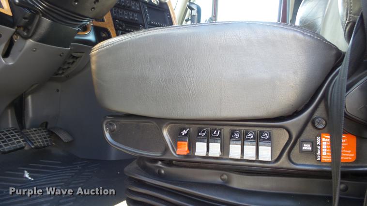 image for item DF4279 2012 International ProStar semi truck