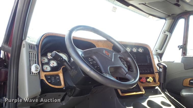 image for item DF4279 2012 International ProStar semi truck