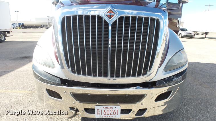 image for item DF4279 2012 International ProStar semi truck