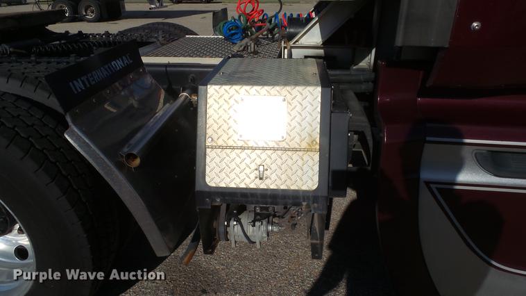 image for item DF4279 2012 International ProStar semi truck