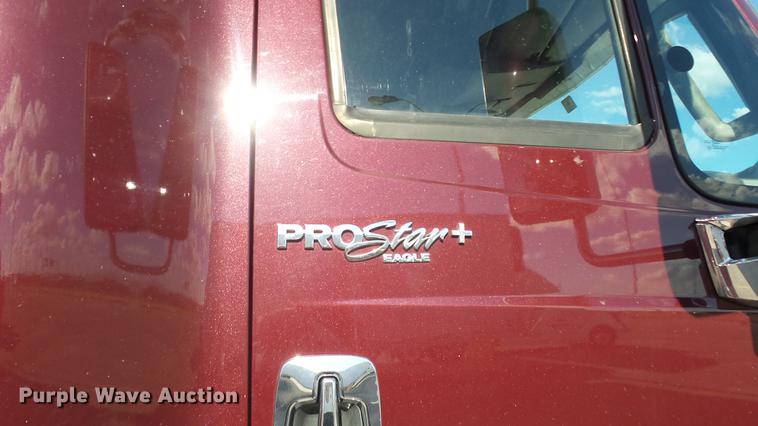 image for item DF4279 2012 International ProStar semi truck