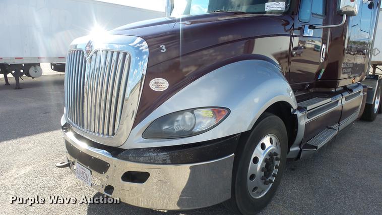 image for item DF4279 2012 International ProStar semi truck